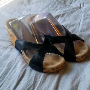 Volatile Cork & Black Leather Wedges Sz 7